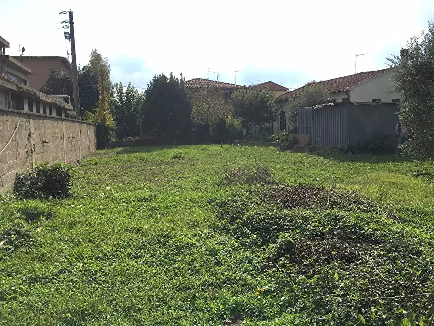 Immagine 3 di Terreno residenziale in vendita  a Pontedera