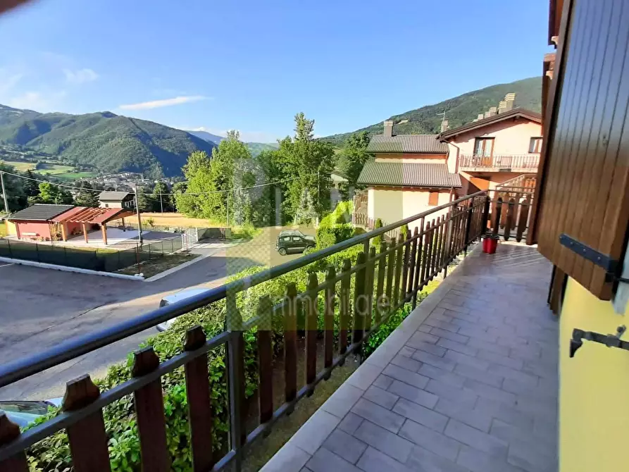 Immagine 17 di Appartamento in vendita  a Pievepelago