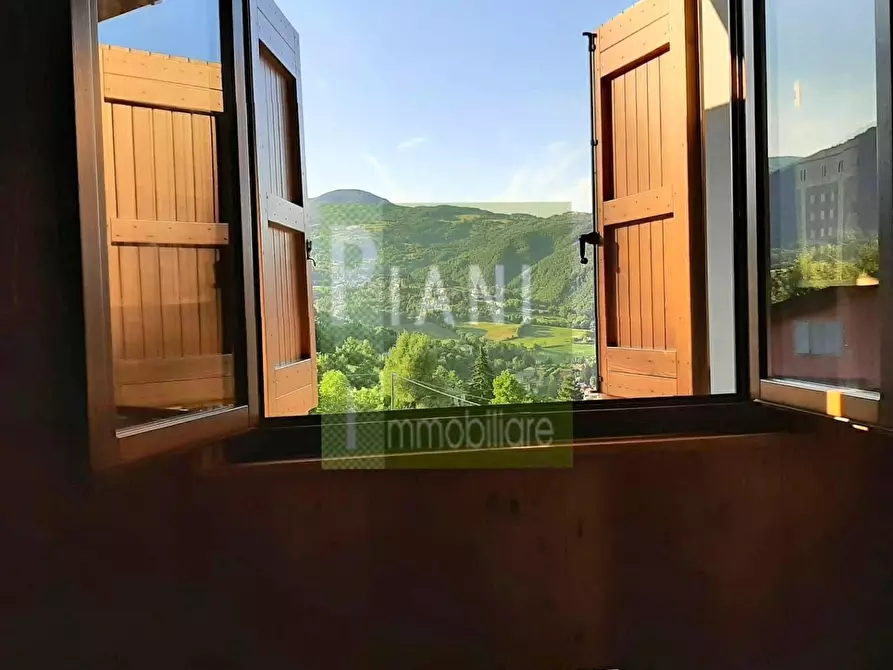 Immagine 2 di Appartamento in vendita  a Pievepelago