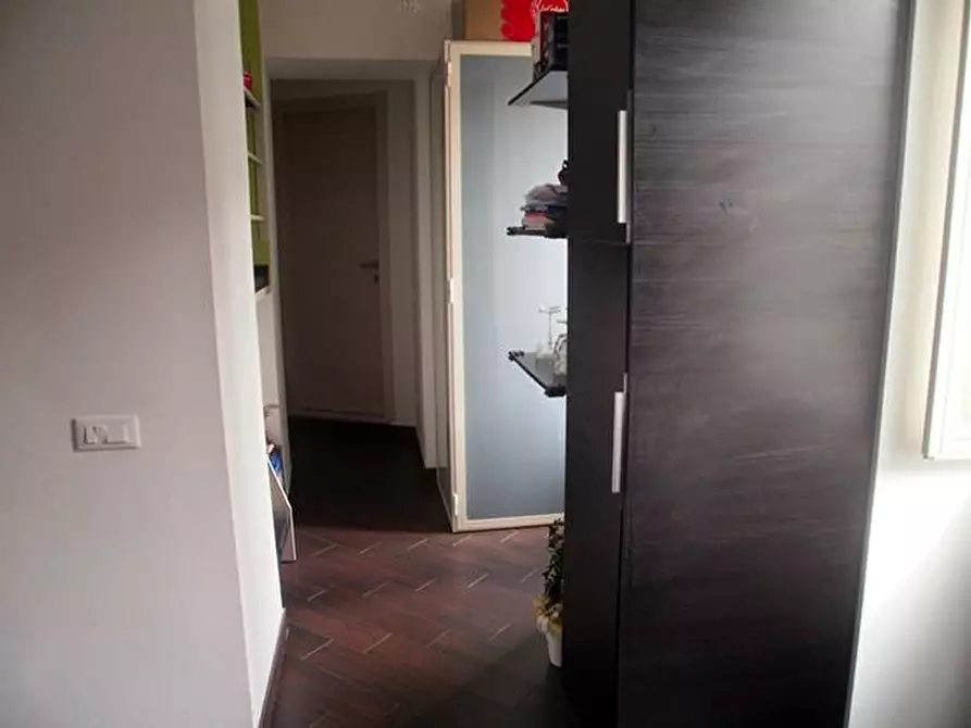 Immagine 4 di Appartamento in vendita  a Carrara