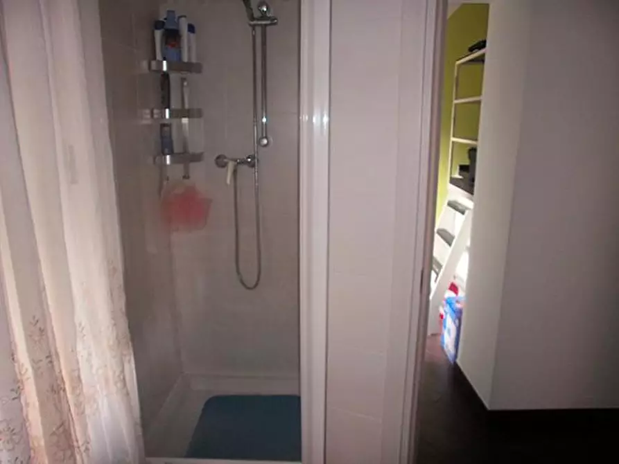 Immagine 14 di Appartamento in vendita  a Carrara