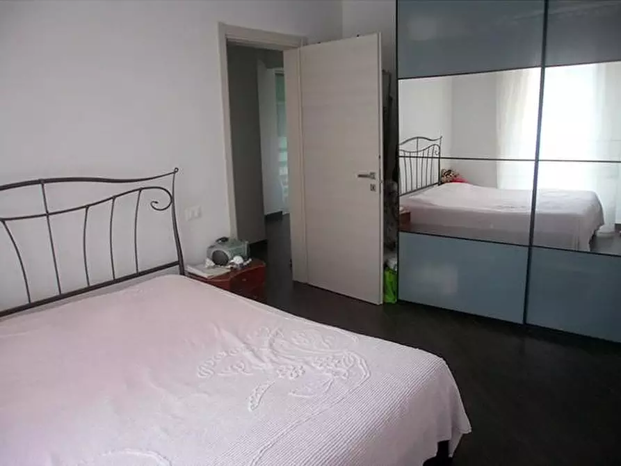 Immagine 12 di Appartamento in vendita  a Carrara