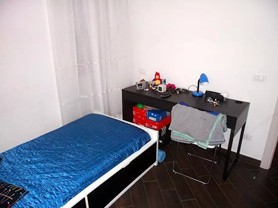 Immagine 7 di Appartamento in vendita  a Carrara