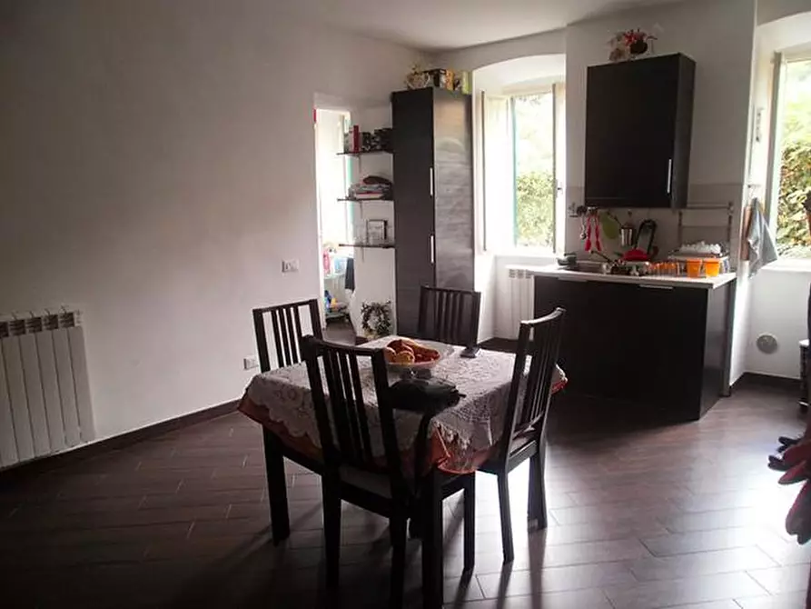 Immagine 3 di Appartamento in vendita  a Carrara