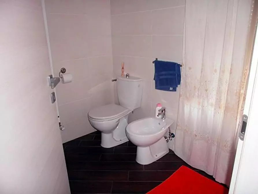 Immagine 13 di Appartamento in vendita  a Carrara