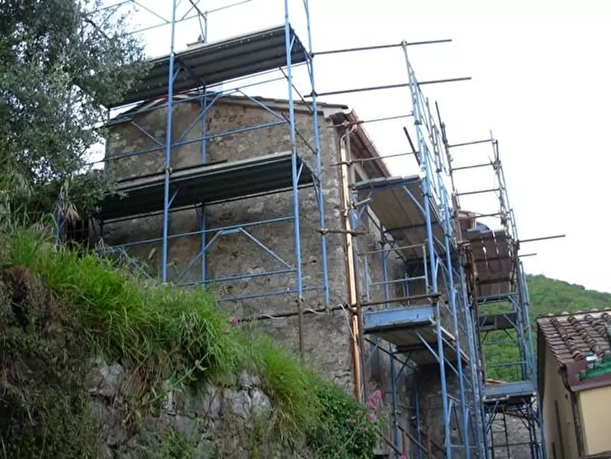 Immagine 21 di Terratetto in vendita  a Lucca