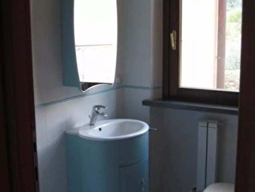 Immagine 4 di Villa in vendita  a Calci