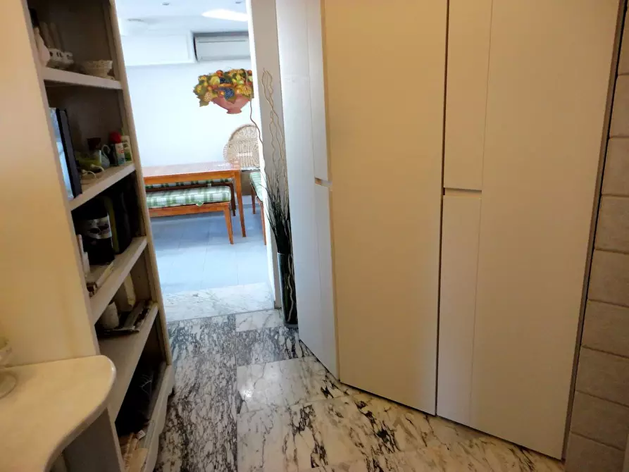 Immagine 14 di Villa in vendita  a Montignoso