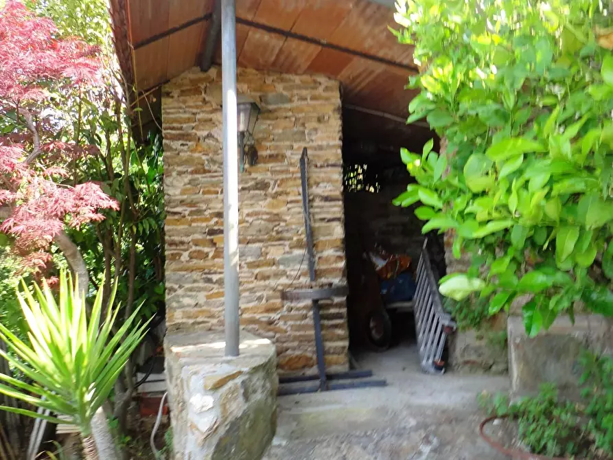 Immagine 57 di Villa in vendita  a Montignoso