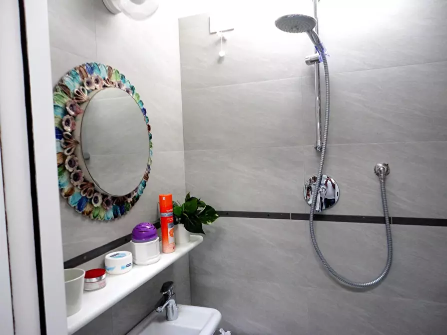 Immagine 13 di Villa in vendita  a Montignoso