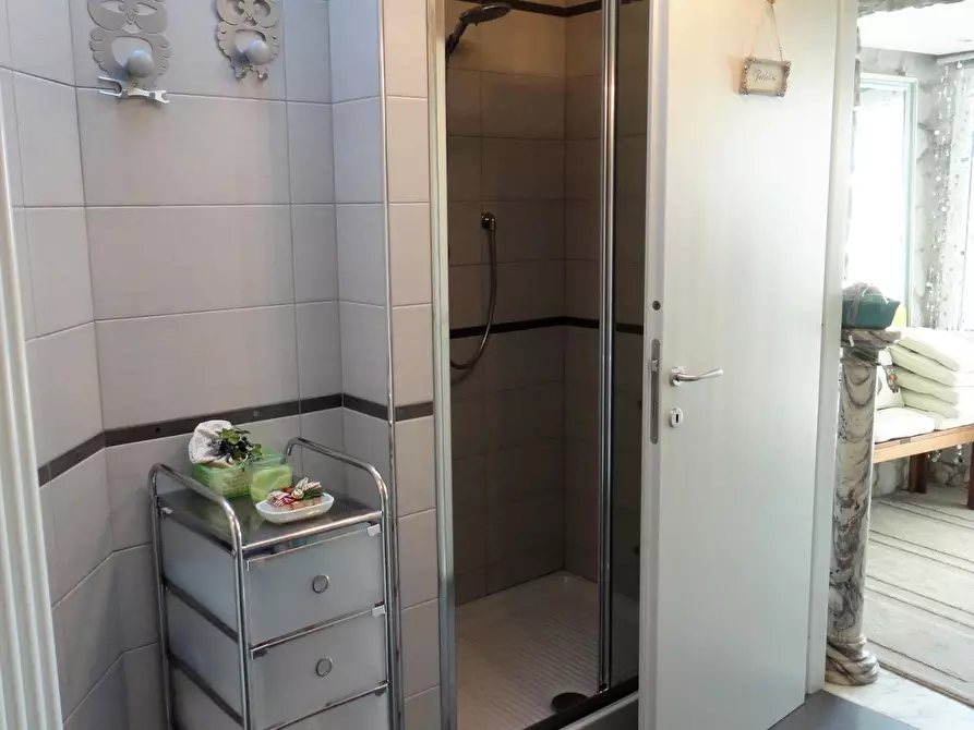 Immagine 67 di Villa in vendita  a Montignoso