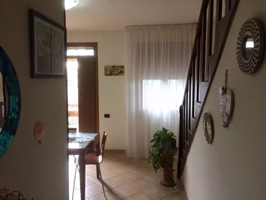 Immagine 2 di Appartamento in vendita  a Casole D'elsa