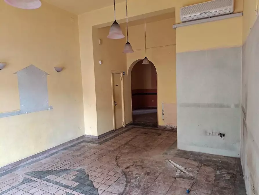 Immagine 4 di Negozio in affitto  a Pisa
