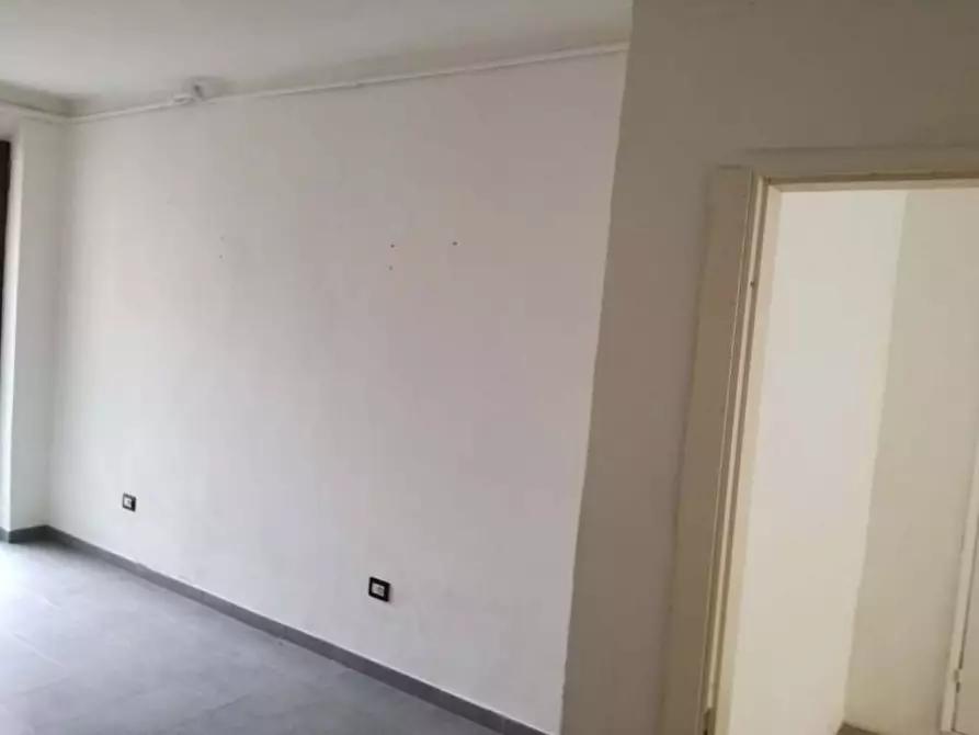 Immagine 7 di Locale commerciale in affitto  a Pisa
