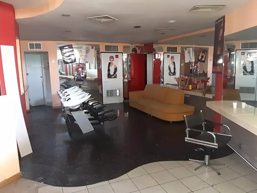 Immagine 6 di Ufficio in affitto  a Pisa