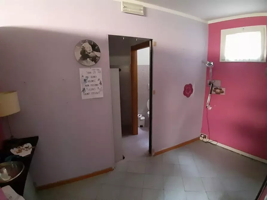 Immagine 14 di Ufficio in affitto  a Pisa