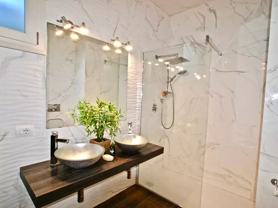 Immagine 14 di Appartamento in vendita  a Pontedera