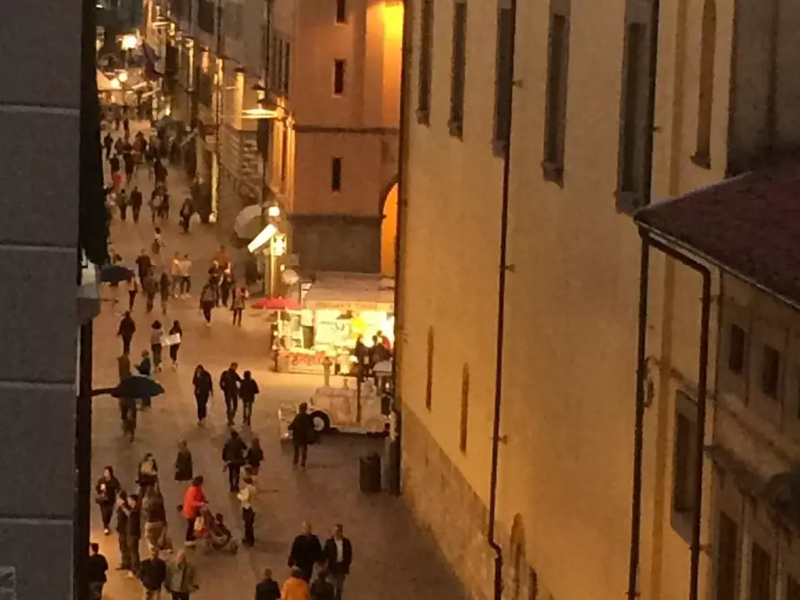 Immagine 12 di Appartamento in vendita  a Pontedera