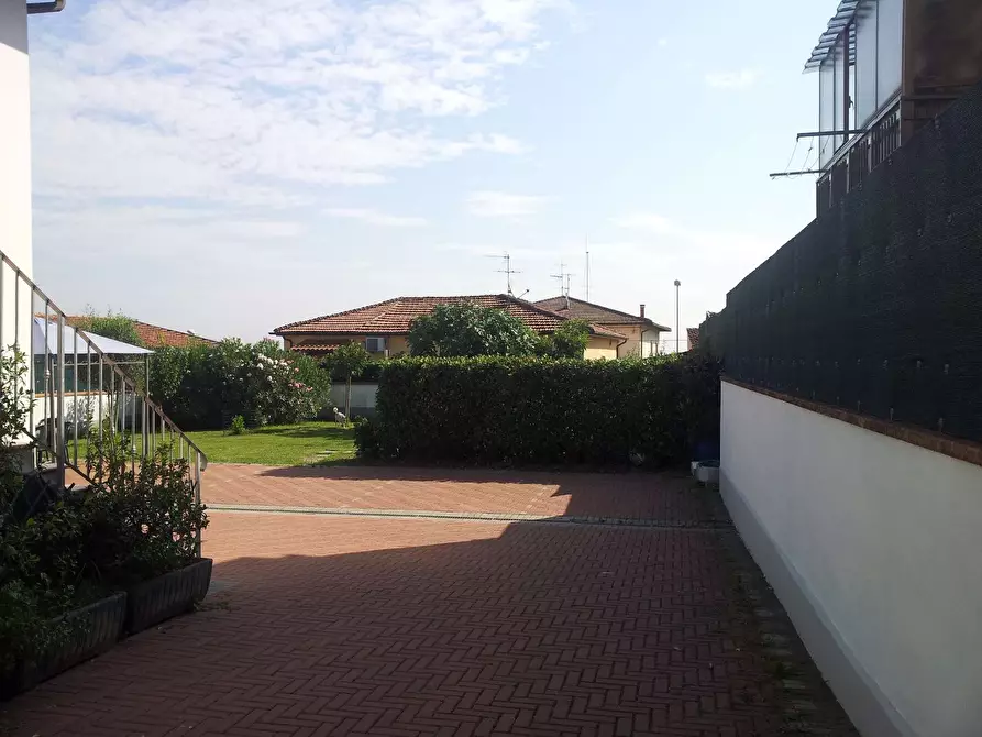 Immagine 2 di Villa in vendita  a Montopoli In Val D'arno