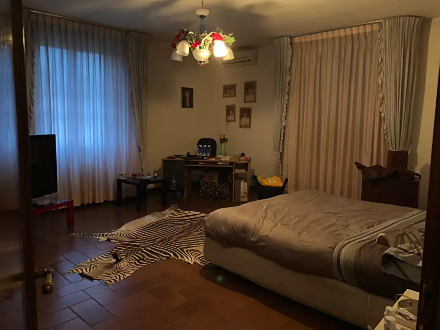 Immagine 25 di Villa in vendita  a San Miniato