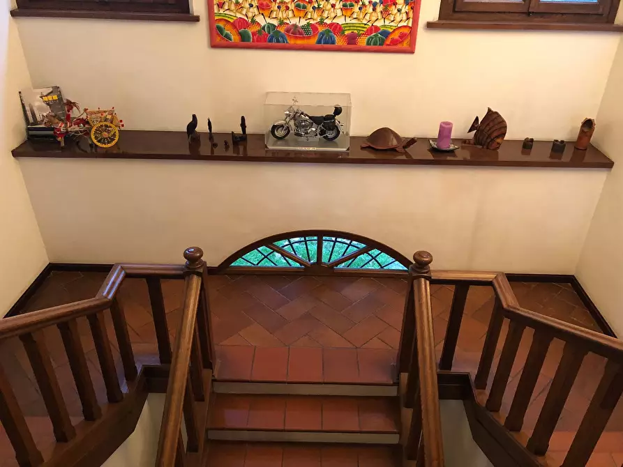 Immagine 12 di Villa in vendita  a San Miniato