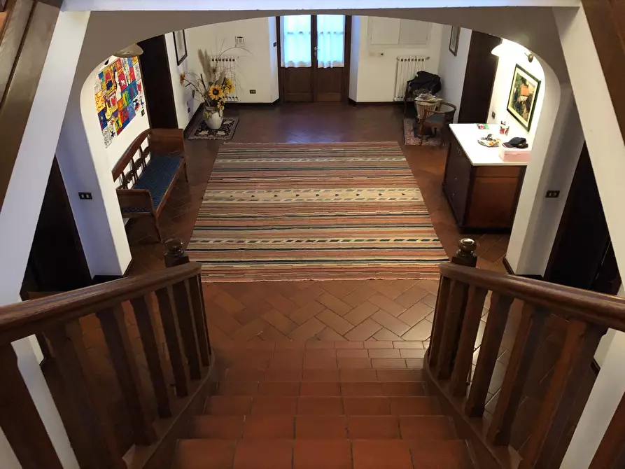 Immagine 11 di Villa in vendita  a San Miniato