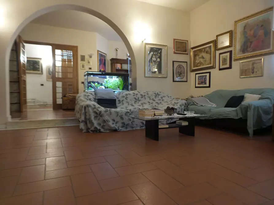 Immagine 14 di Villa in vendita  a Castelfiorentino