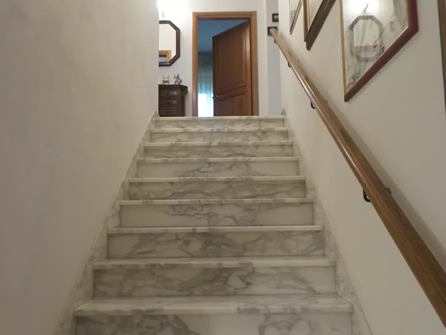 Immagine 24 di Villa in vendita  a Castelfiorentino