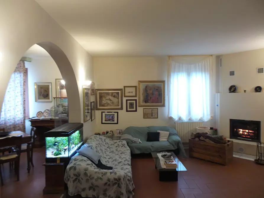 Immagine 19 di Villa in vendita  a Castelfiorentino