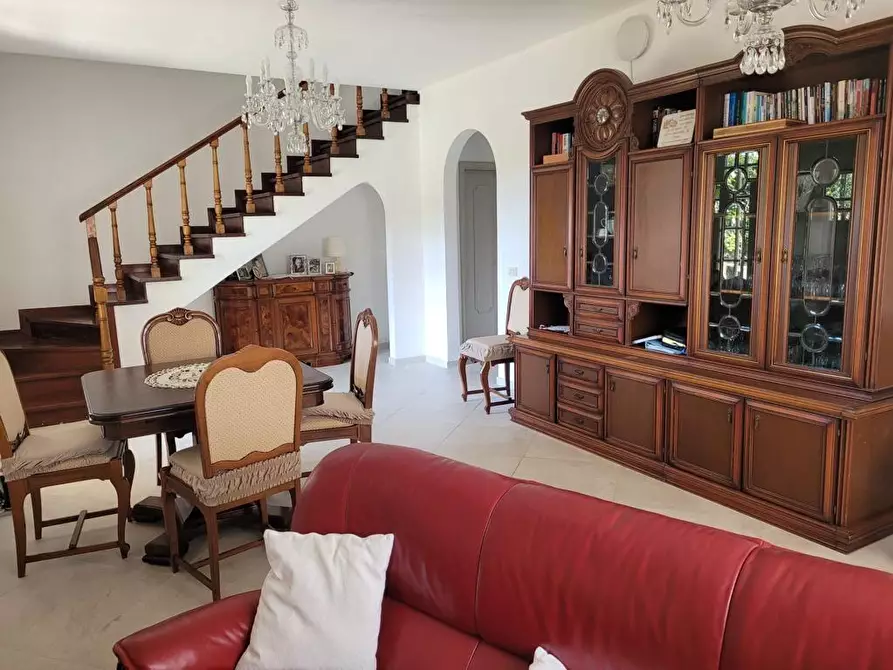 Immagine 7 di Casa bifamiliare in affitto  a Montignoso