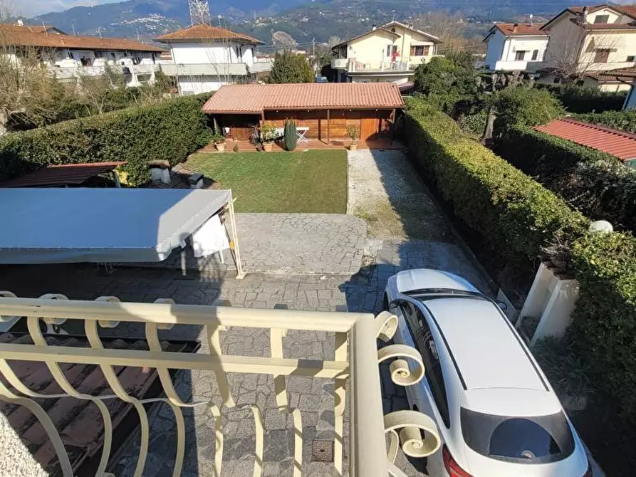 Immagine 19 di Casa bifamiliare in affitto  a Montignoso