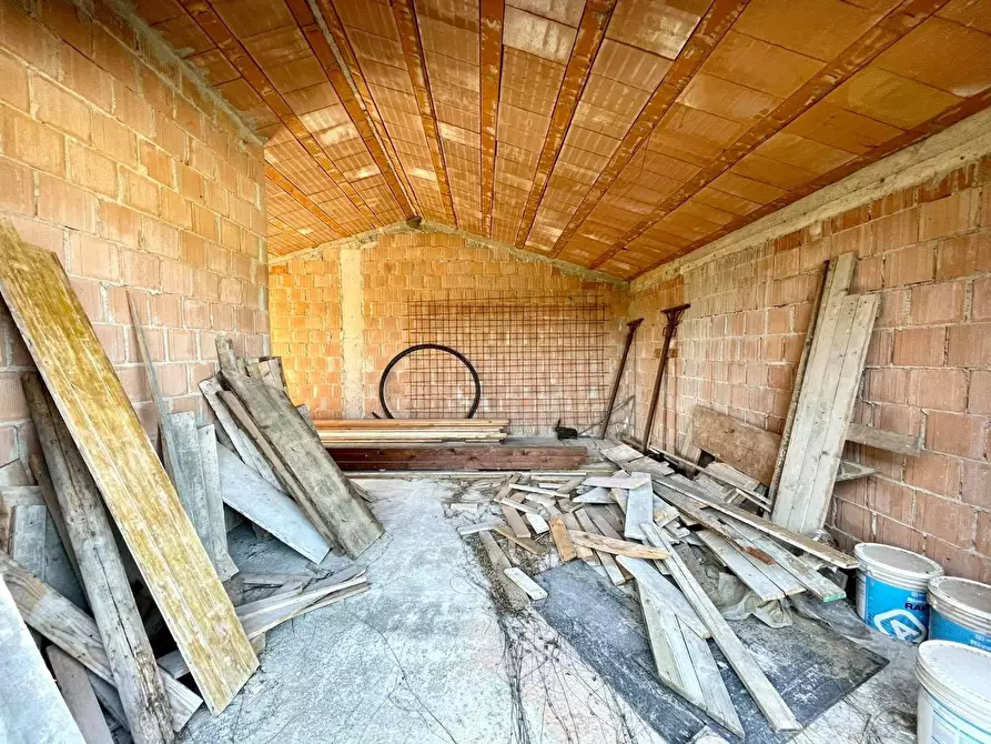 Immagine 20 di Villa in vendita  a Porcari