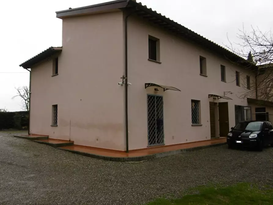 Immagine 1 di Casa colonica in vendita  a Cerreto Guidi