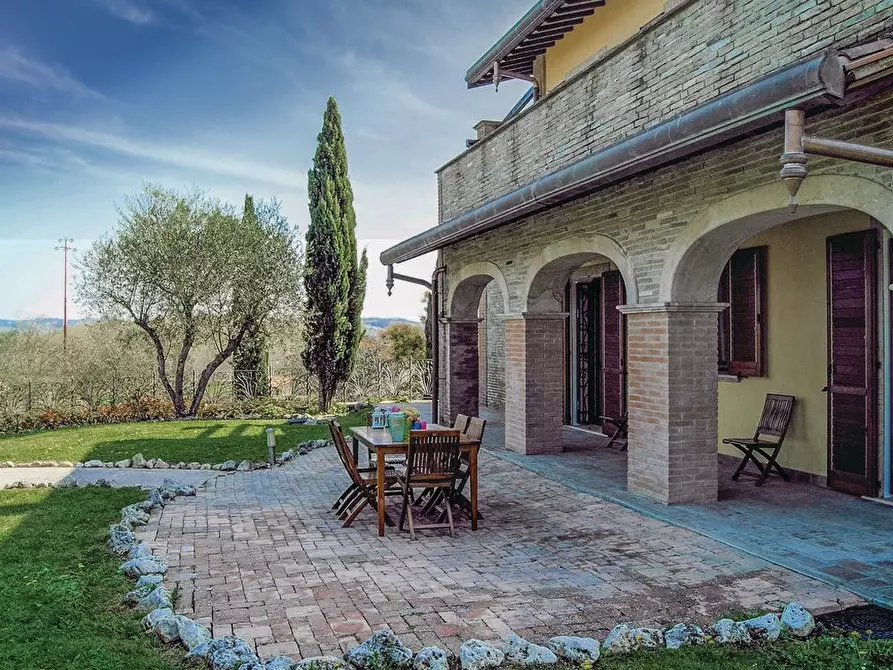 Immagine 27 di Villa in vendita  a Terricciola