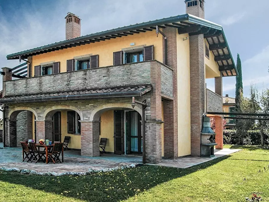 Immagine 25 di Villa in vendita  a Terricciola