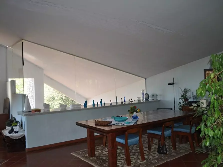 Immagine 23 di Villa in vendita  a Carrara