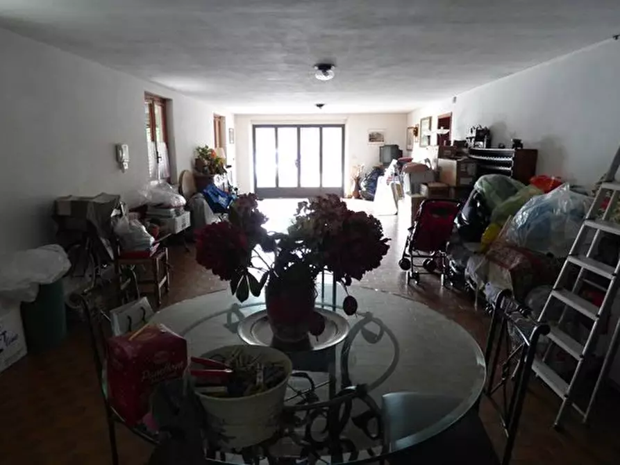 Immagine 4 di Villa in vendita  a Capannori