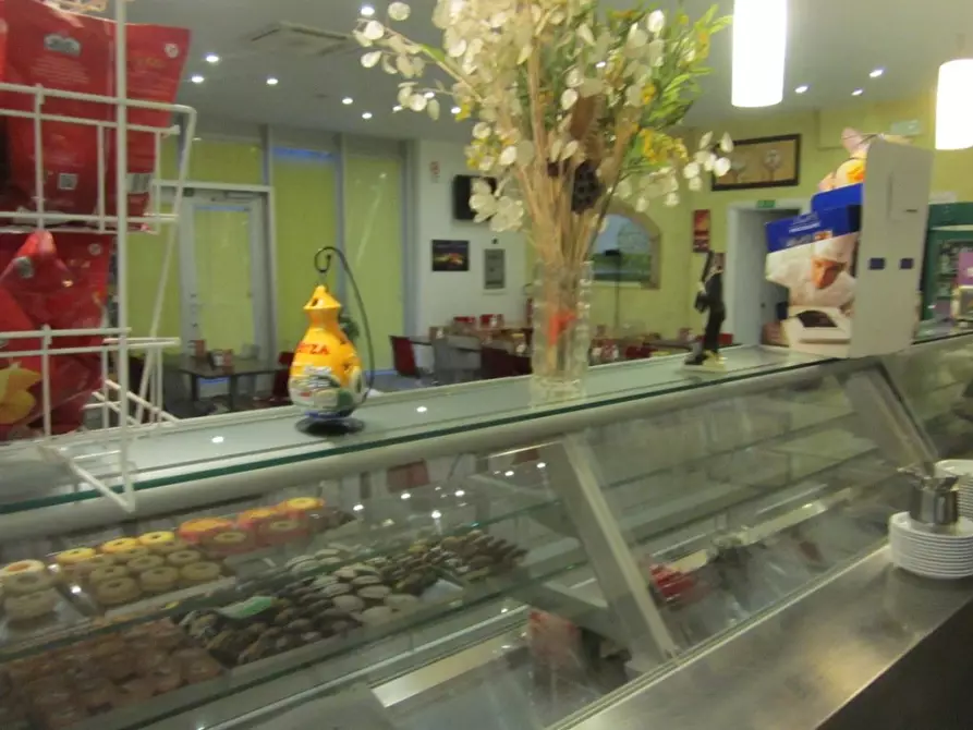 Immagine 7 di Attività commerciale in vendita  a Pisa