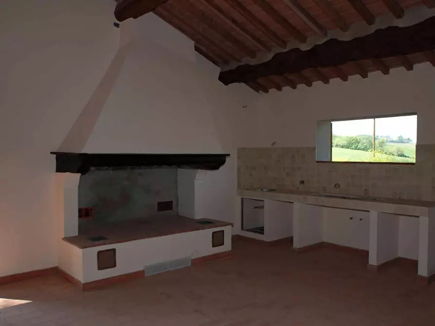 Immagine 19 di Casa colonica in vendita  a Casciana Terme Lari