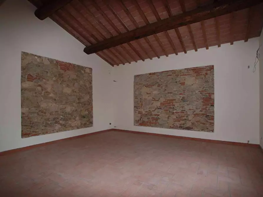 Immagine 15 di Casa colonica in vendita  a Casciana Terme Lari