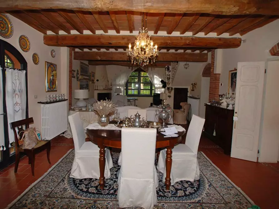 Immagine 23 di Casa colonica in vendita  a Pontedera