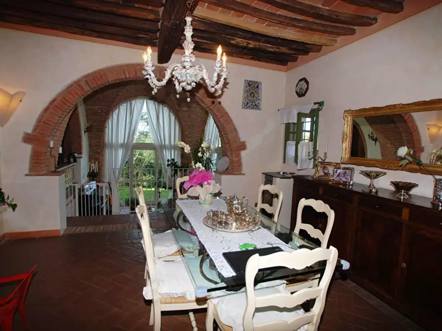 Immagine 12 di Casa colonica in vendita  a Pontedera
