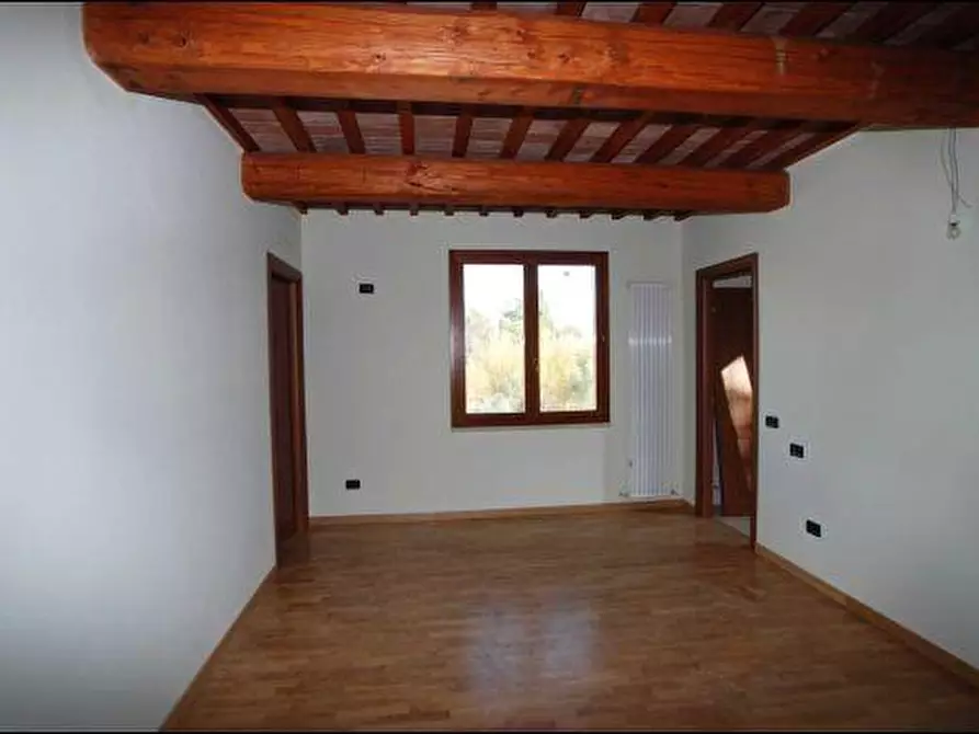 Immagine 8 di Villa in vendita  a Casciana Terme Lari