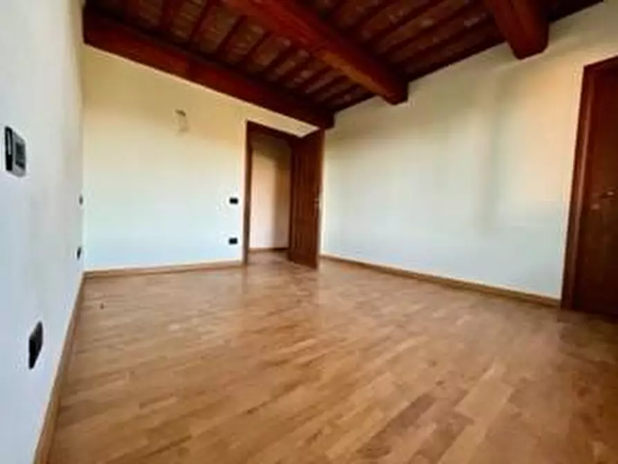 Immagine 11 di Villa in vendita  a Casciana Terme Lari