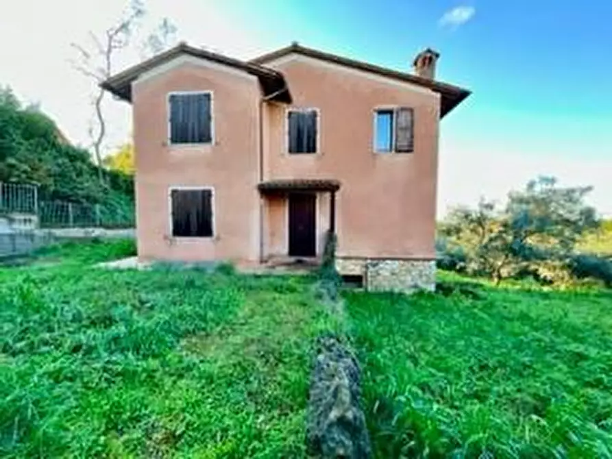 Immagine 2 di Villa in vendita  a Casciana Terme Lari