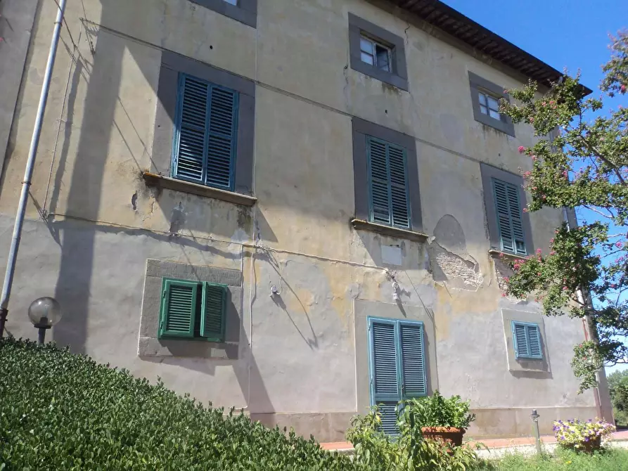 Immagine 3 di Villa in vendita  a Casciana Terme Lari