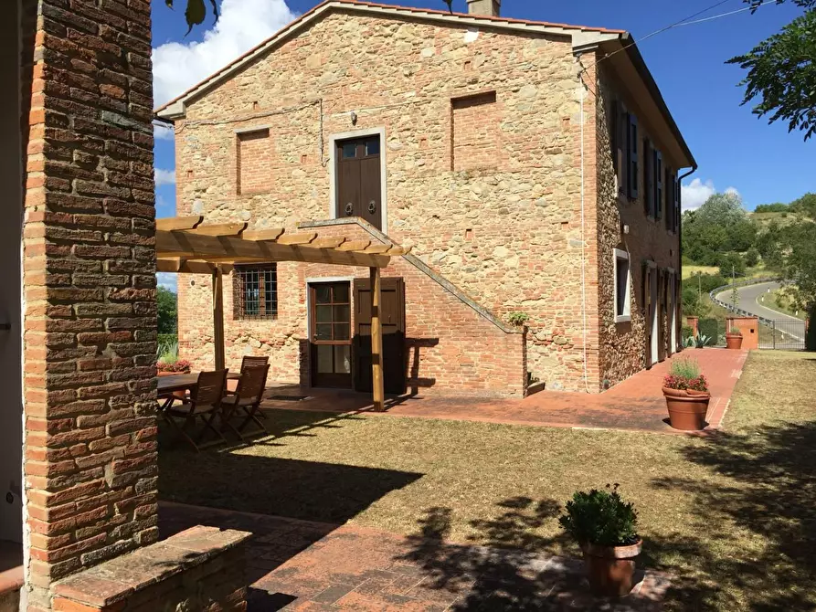 Immagine 8 di Casa colonica in vendita  a Peccioli