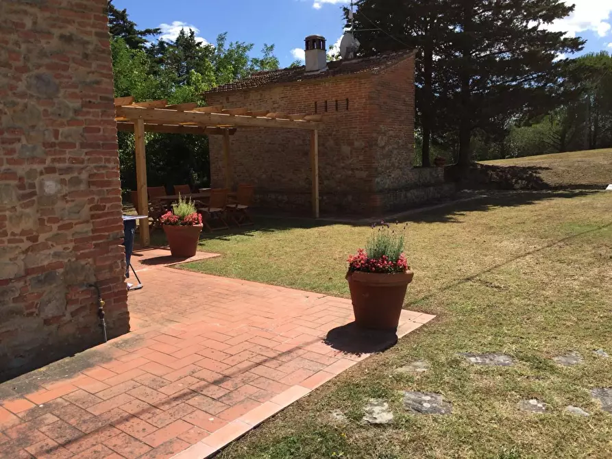 Immagine 13 di Casa colonica in vendita  a Peccioli