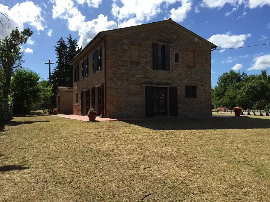 Immagine 6 di Casa colonica in vendita  a Peccioli