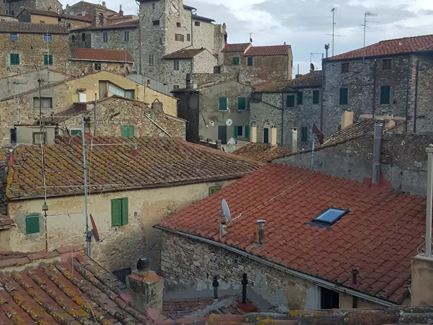 Immagine 10 di Appartamento in vendita  a Campiglia Marittima